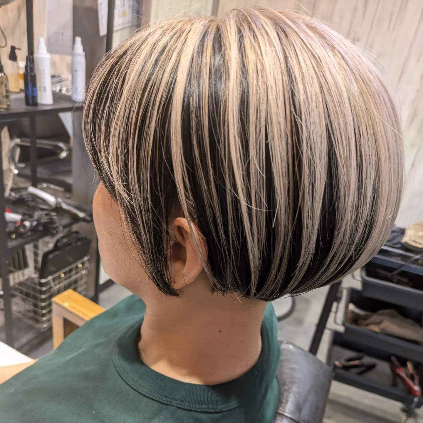 ボブ…ボブ…ボブ